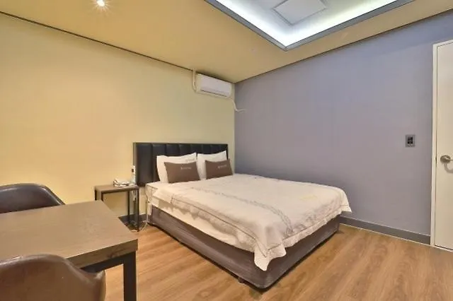 Hadan Bali Motel *